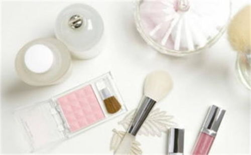 化妆品营销与床上用品技术 市场策略与实用知识解析